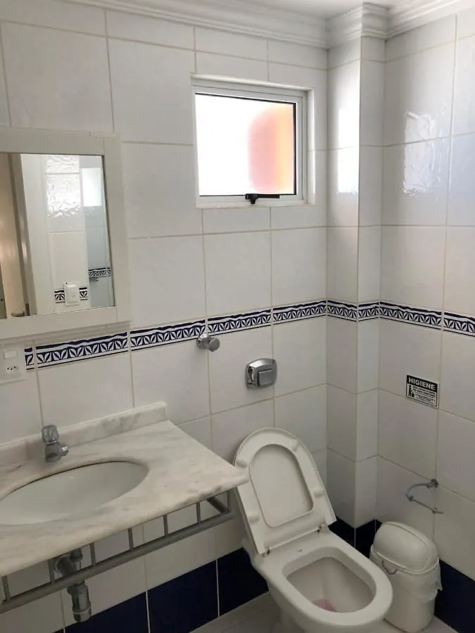 Praia De Quatro Ilhas A 50 Metros Do Mar Bombinhas Apartamento